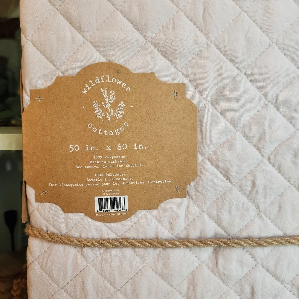 WILDFLOWER COTTAGES 50x60 Prewashed Quilted Ruffle Throw Stone